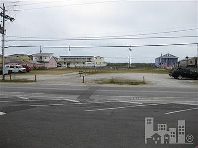 1st image of 313 N Carolina Beach Avenue