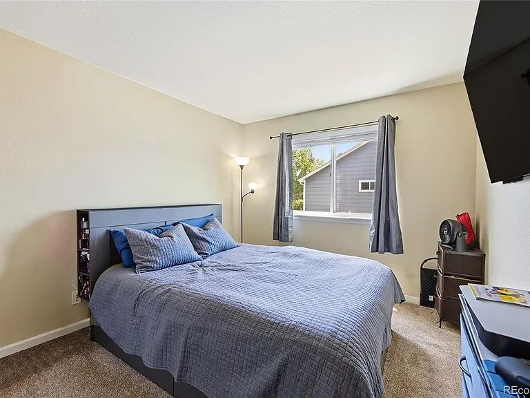 5504 E Burlington Dr — Photo 30