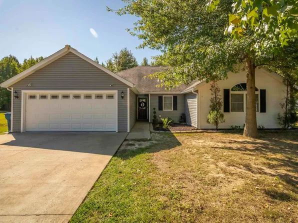 305 Noah Ln, Carterville, IL 62918