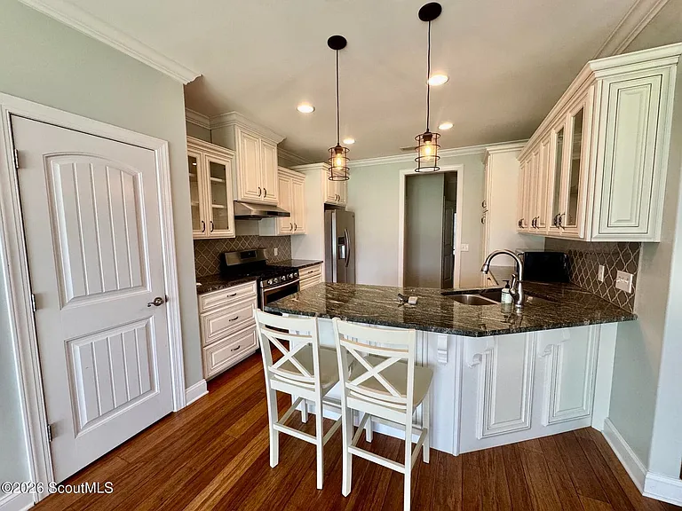 146 Clearwater Dr — Photo 5