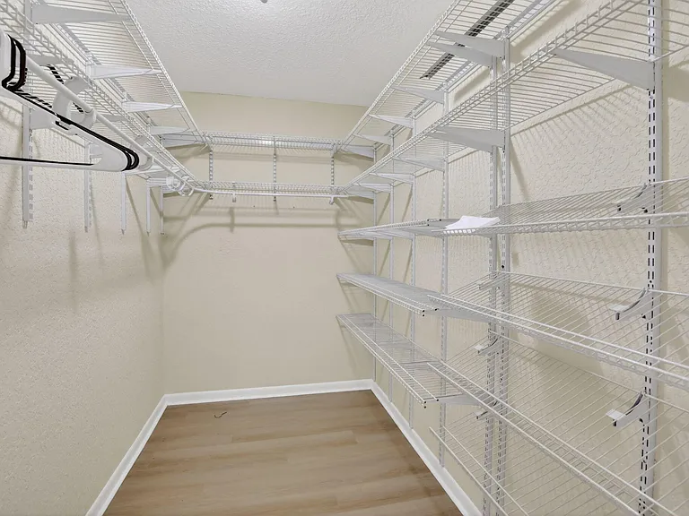 2520 Van Buren St #4 — Photo 22
