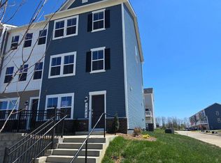 1230 Red Clover Ln, Ranson, WV 25438