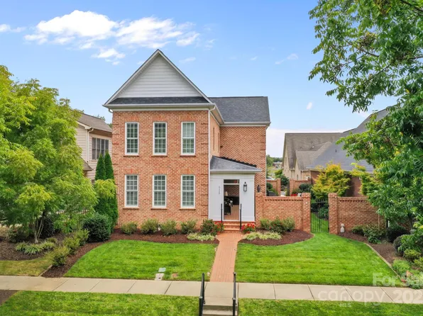 6115 Village Dr NW, Concord, NC 28027