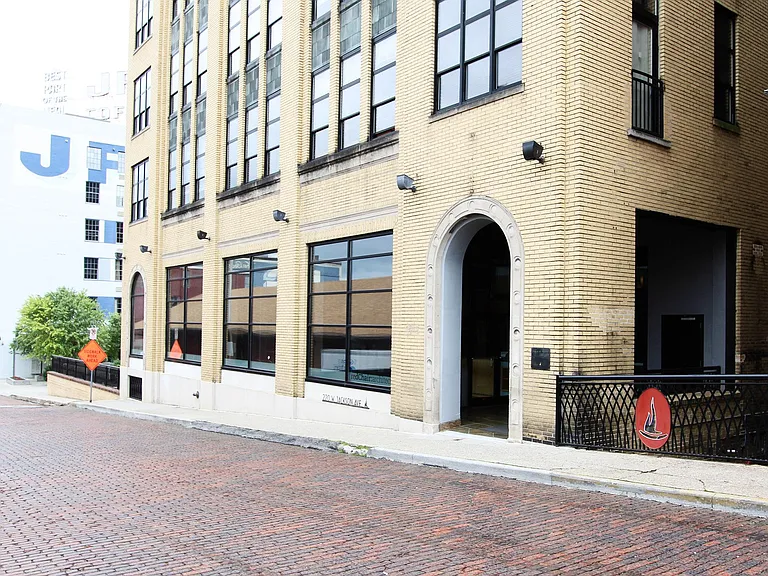 220 W Jackson Ave #404 — Photo 3