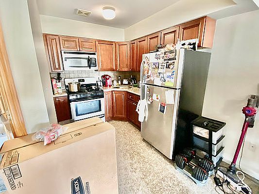 2nd image of 30-47 32nd St #4W