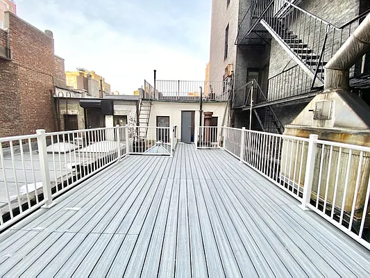 Rented by EastMount Realty LLC | media 31