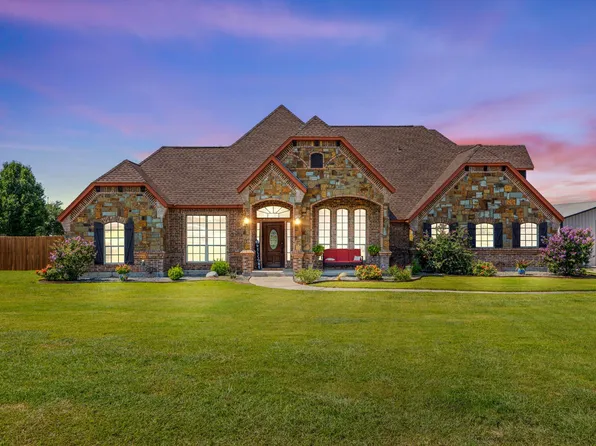 166 Cactus Dr, Decatur, TX 76234