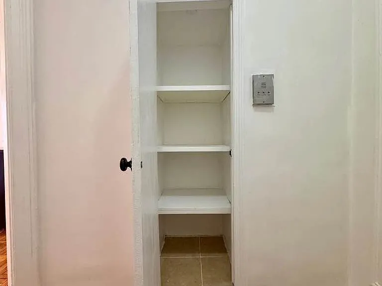 510 W 190th St #4D — Photo 13