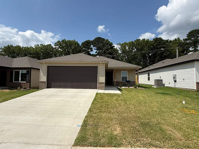 1008 Raven Walk Dr — Photo 1