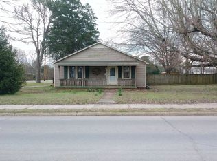 453 Walnut Ave W, Mc Kenzie, TN 38201