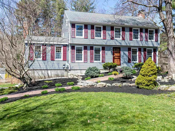 7 Independence Avenue, Derry, NH 03038