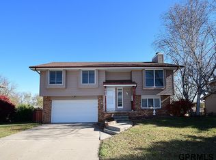 5429 N 129th St, Omaha, NE 68164