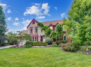 230 Oakham Ct, Powell, OH