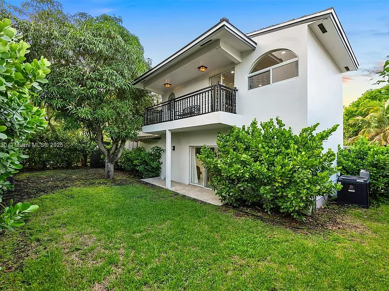 1651 SW 13th Ave — Photo 85