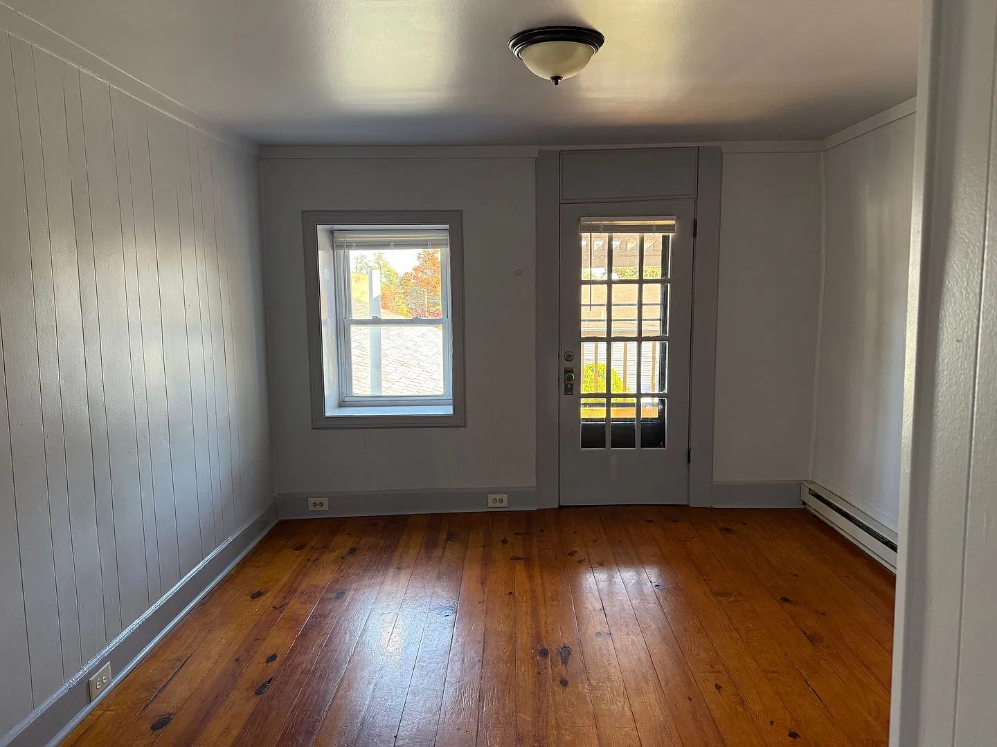 Newly Updated One Bedroom Across from Penn Medicine - In unit Laundry! — Photo 3