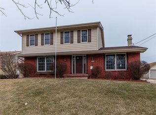 3523 Valdez Dr, Des Moines, IA 50310