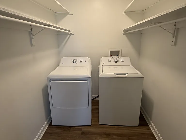 7 Pointe Apartments — Photo 53