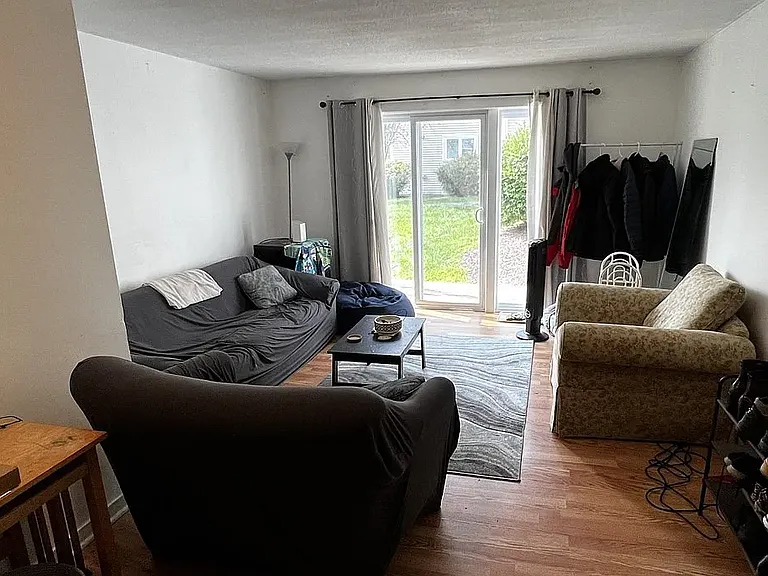 32 Salem Pl — Photo 4