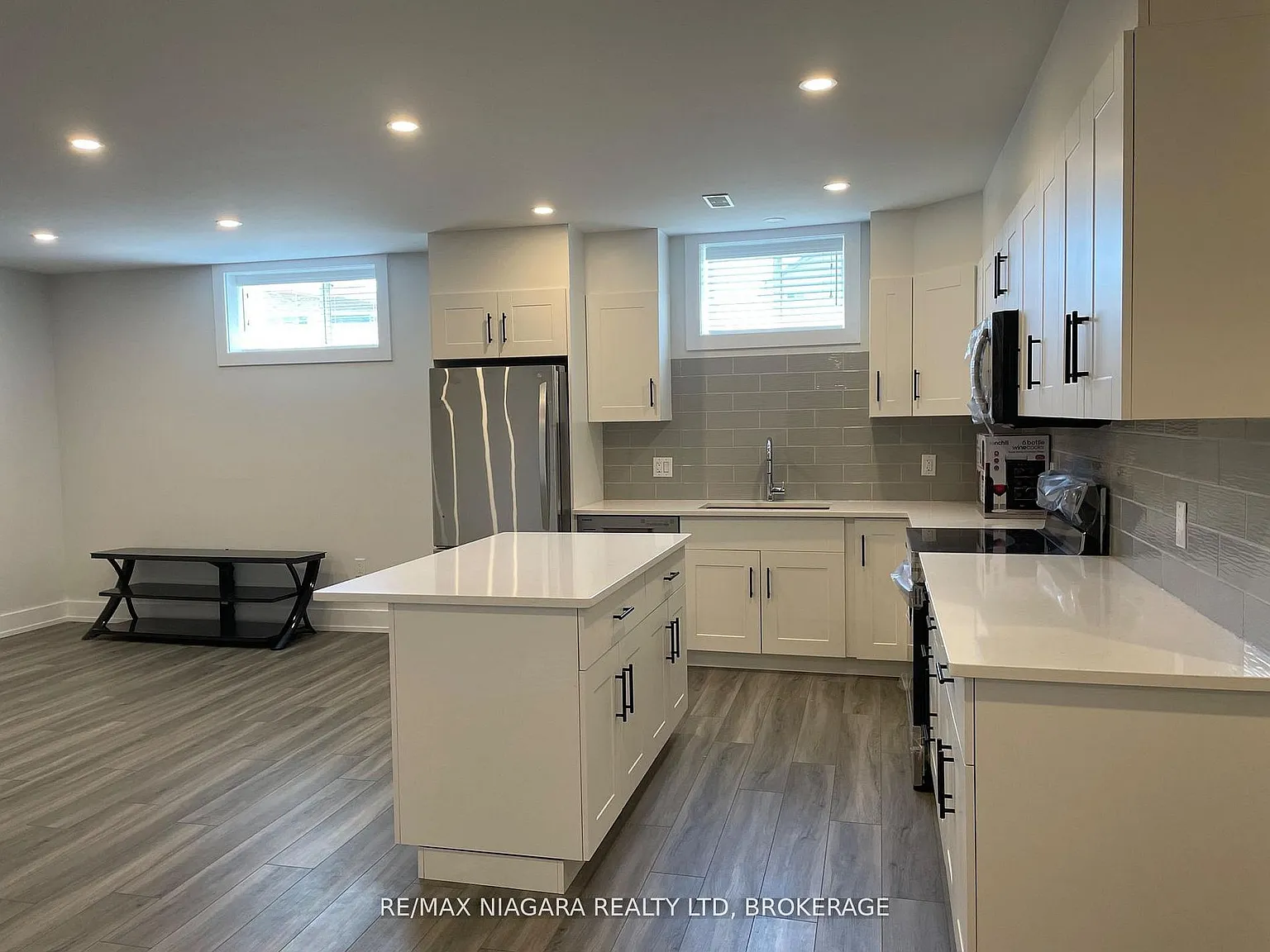 2 bed, $2,100 — Photo 4
