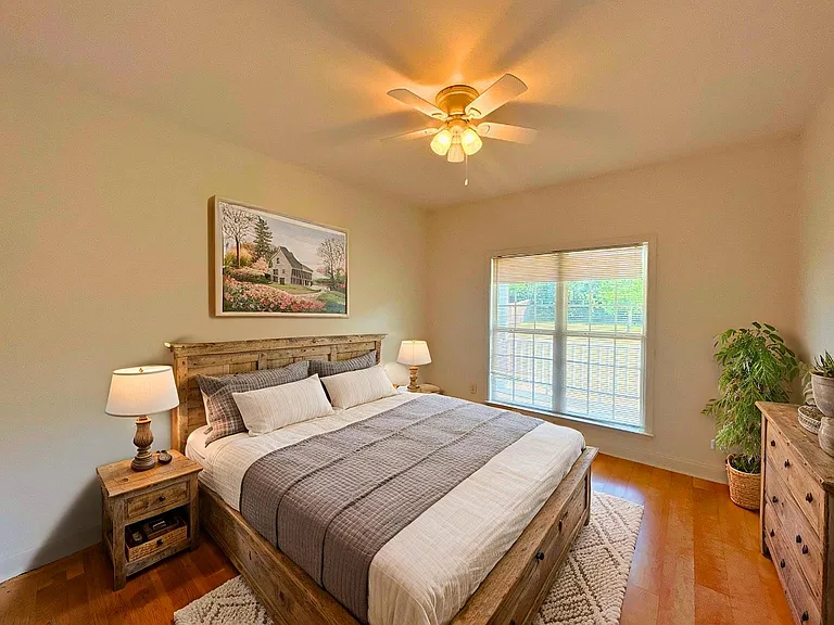 1602 Hucknall Pl — Photo 7