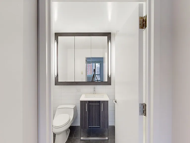 801 Amsterdam Ave #9H — Photo 4