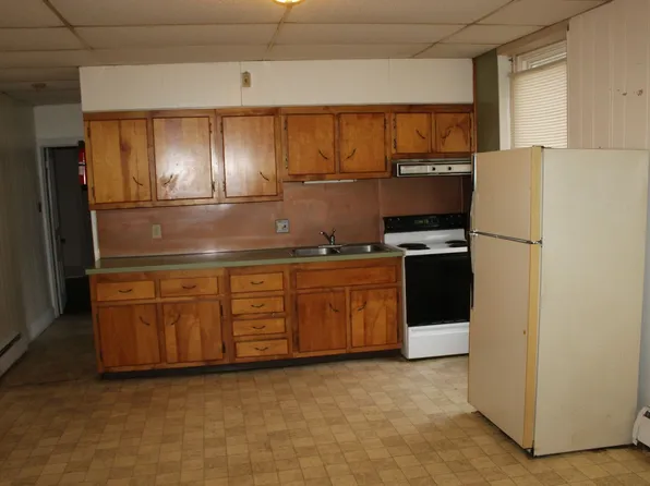 34 Church St #A, Glen Rock, PA 17327