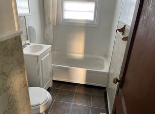 5 Drake Dr, Buffalo, NY 14225