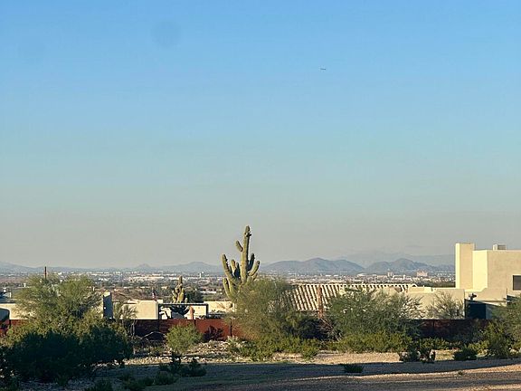 3rd image of 2500 W Sunrise Drive #-