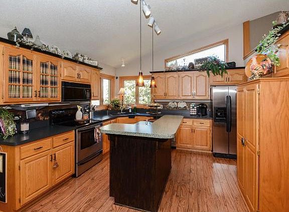 4th image of 647 River Birch Pl