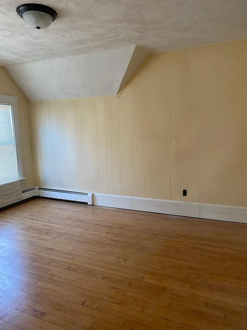 3 bed, 1200 sqft, $3,200 — Photo 4