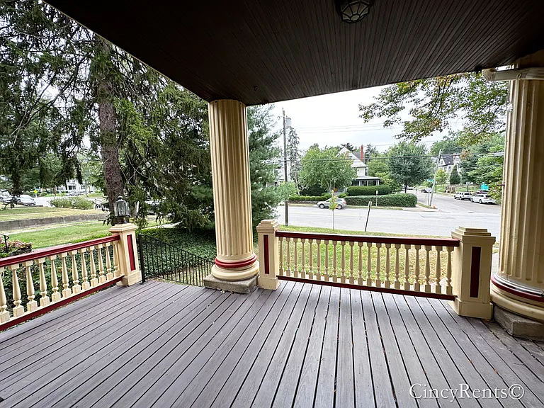 2552 Erie Ave #1 — Photo 25