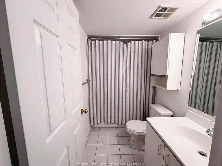 75 Riverside Dr E #406 — Photo 9