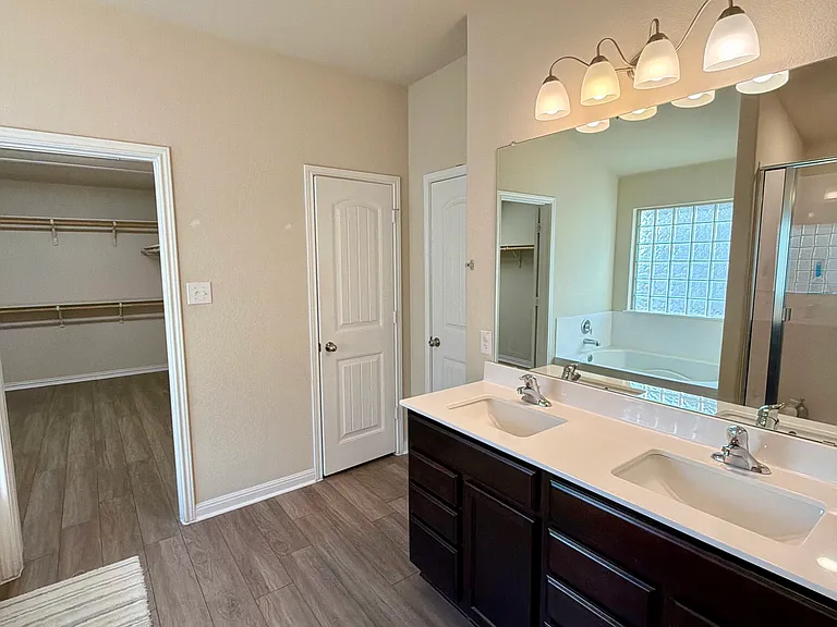 3301 Aubree Katherine Dr — Photo 18