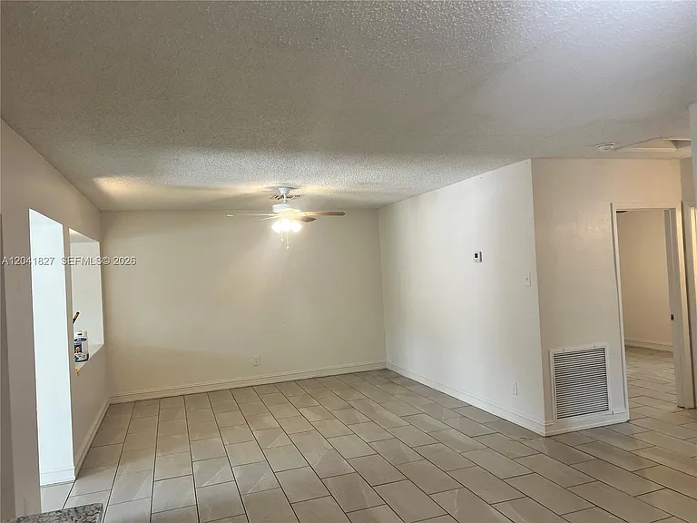 2300 SW 44th St #2310 — Photo 7