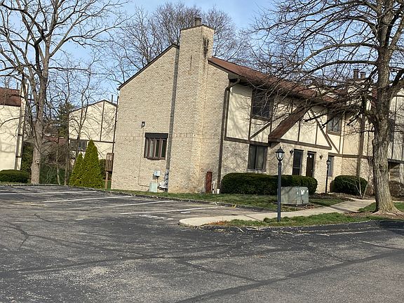 5th image of 5273 Wood Run Blvd