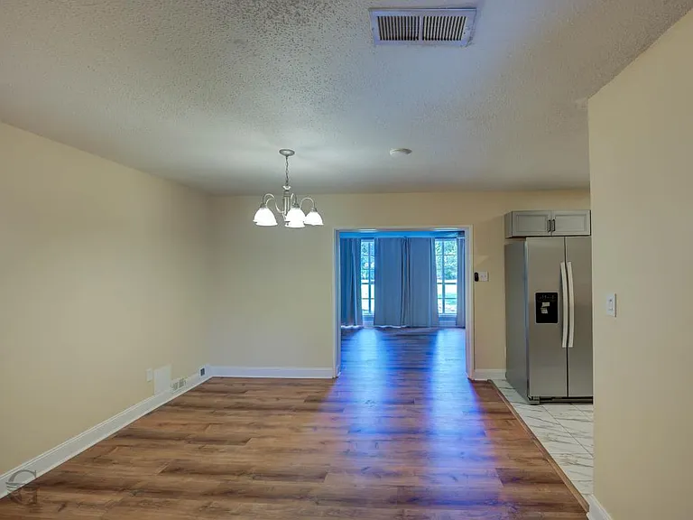 1312 Fox St — Photo 8