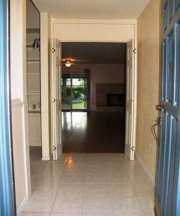 3rd image of 125 Daphne Ct