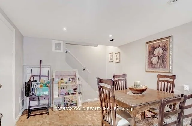 6 Monaco Ct — Photo 20
