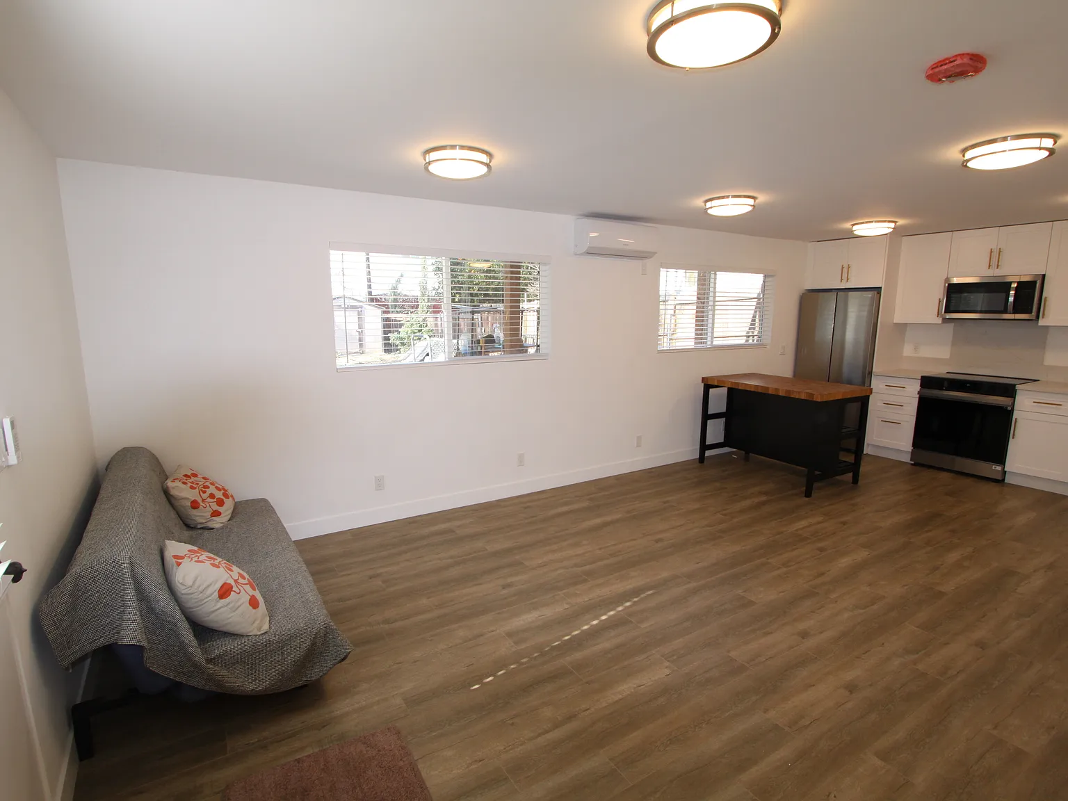 3711 1/2 E Lomitas Dr — Photo 3