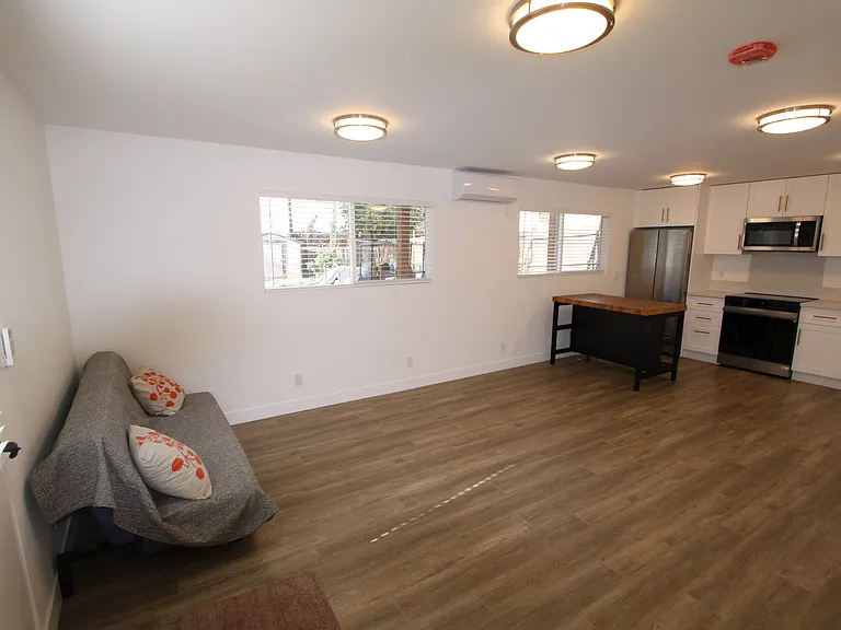 3711 1/2 E Lomitas Dr — Photo 3