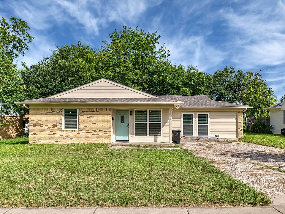 1st image of 3351 Caracas Dr