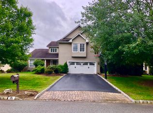69 Sturbridge Cir, Wayne, NJ 07470