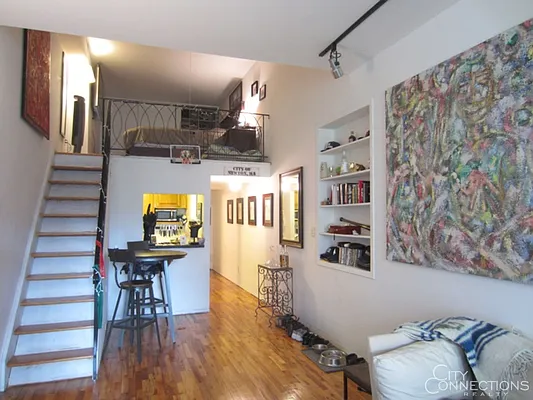 Rented by City Connections Realty | media 2