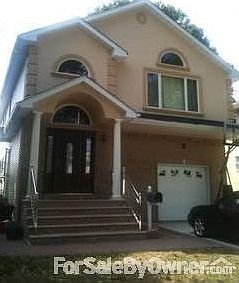 1st image of 130 Lucille Ave