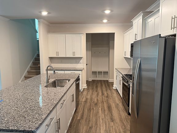4th image of 4202 Steel Way