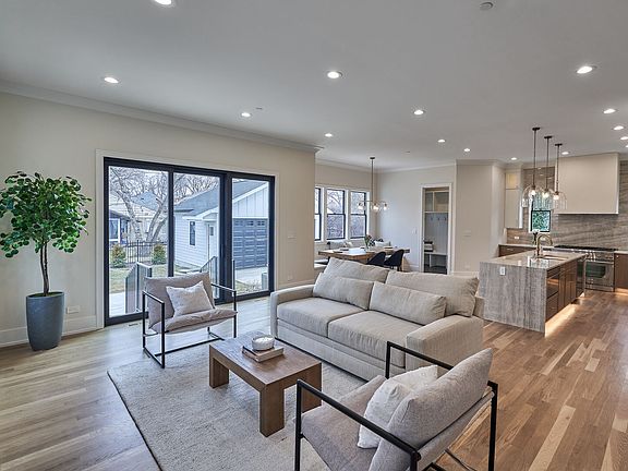 3rd image of 1414 S Prospect Ave