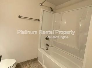 10550 Worthington Hills Mnr, Roswell, GA 30076