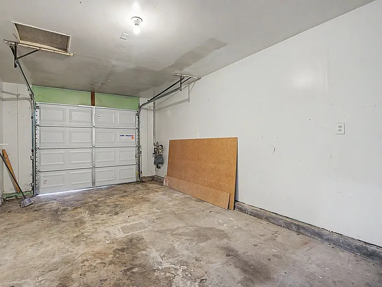 3324 Ainsworth Dr — Photo 25