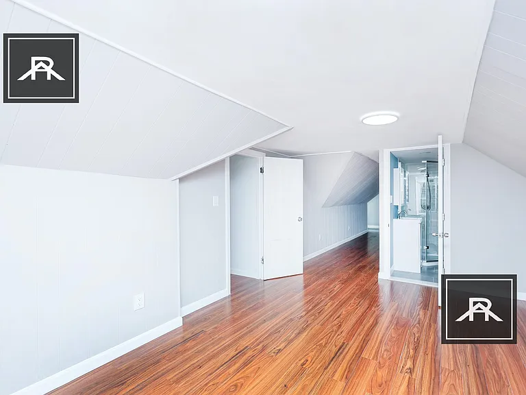 17 Saunders St #15 — Photo 16