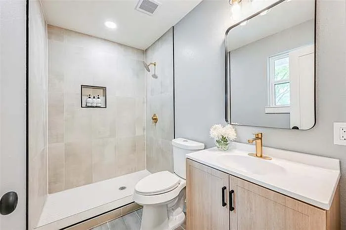 2729 Lockhart Ave — Photo 10